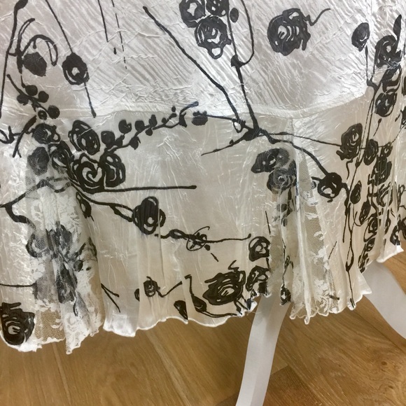 Komarov Scoop Neck Lace Sleeve Floral Midi Dress - Picture 4 of 9